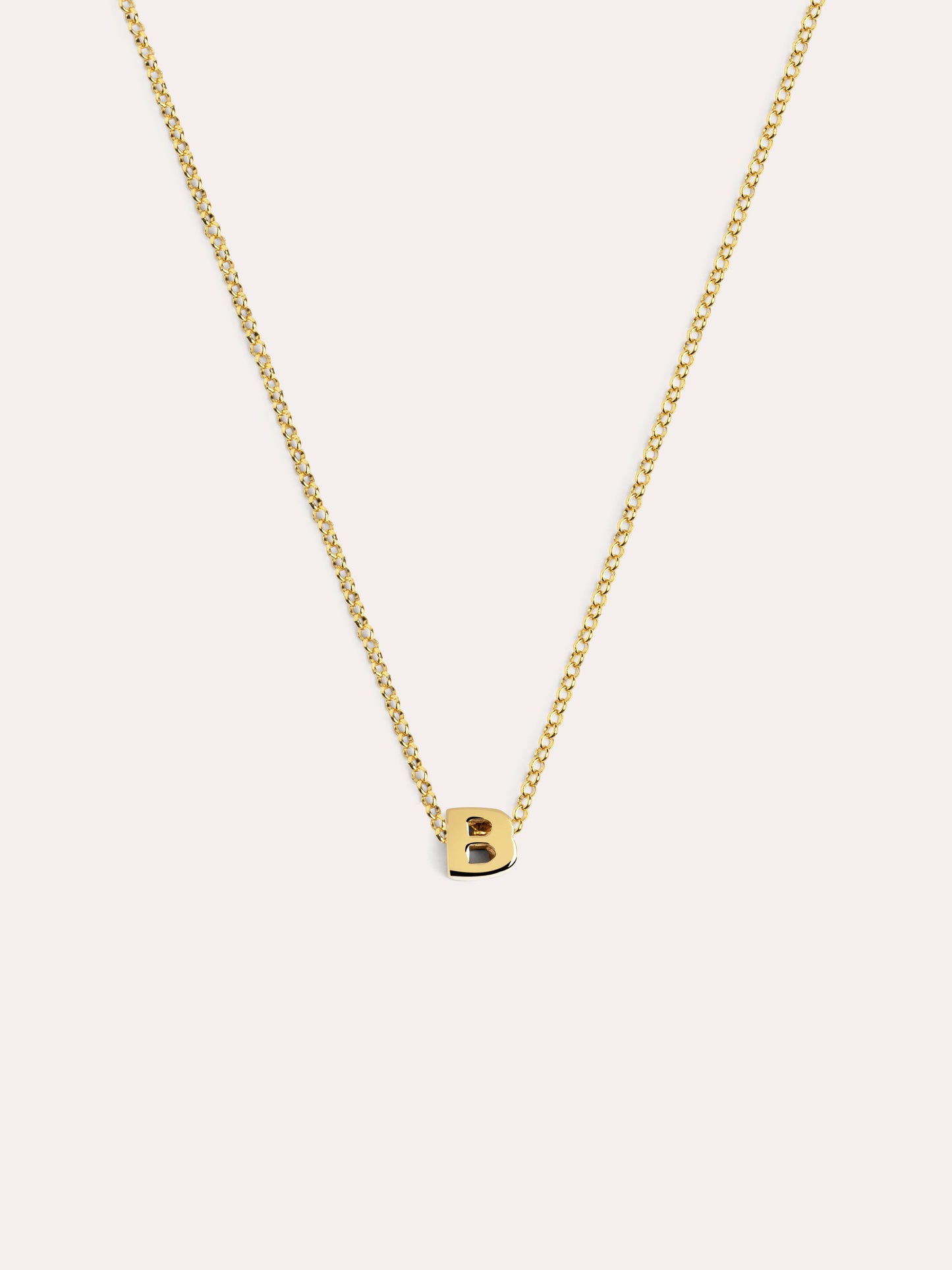 Goldkette mit personalisiertem Initial