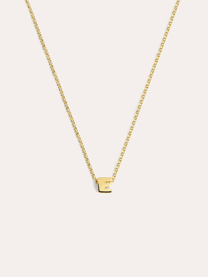 Goldkette mit personalisiertem Initial