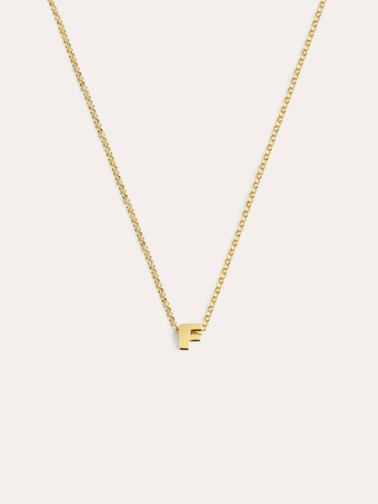 Goldkette mit personalisiertem Initial