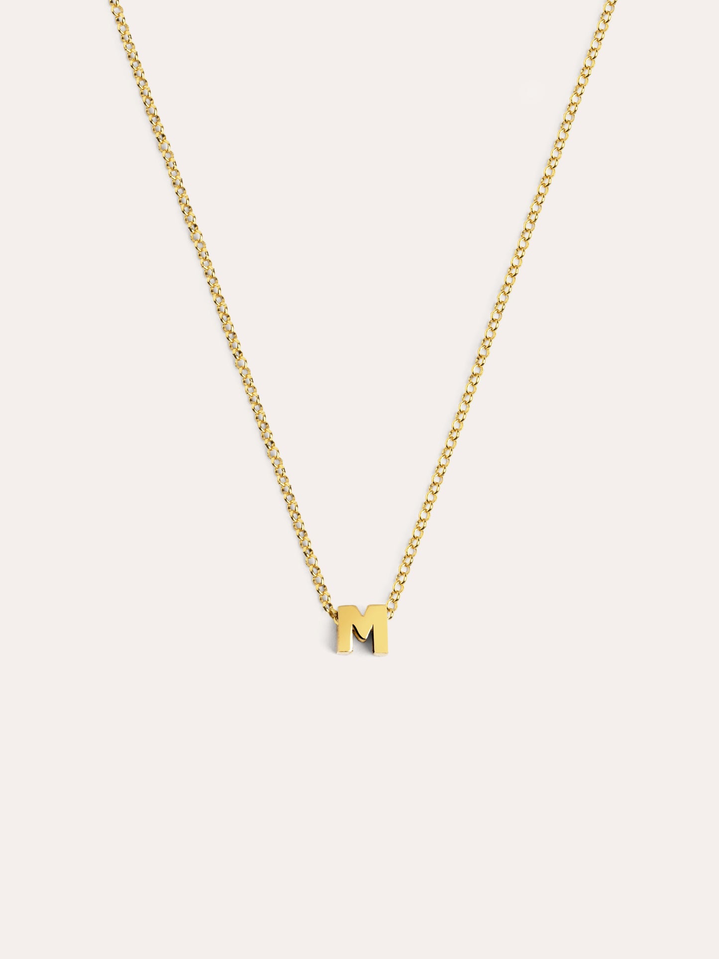 Goldkette mit personalisiertem Initial